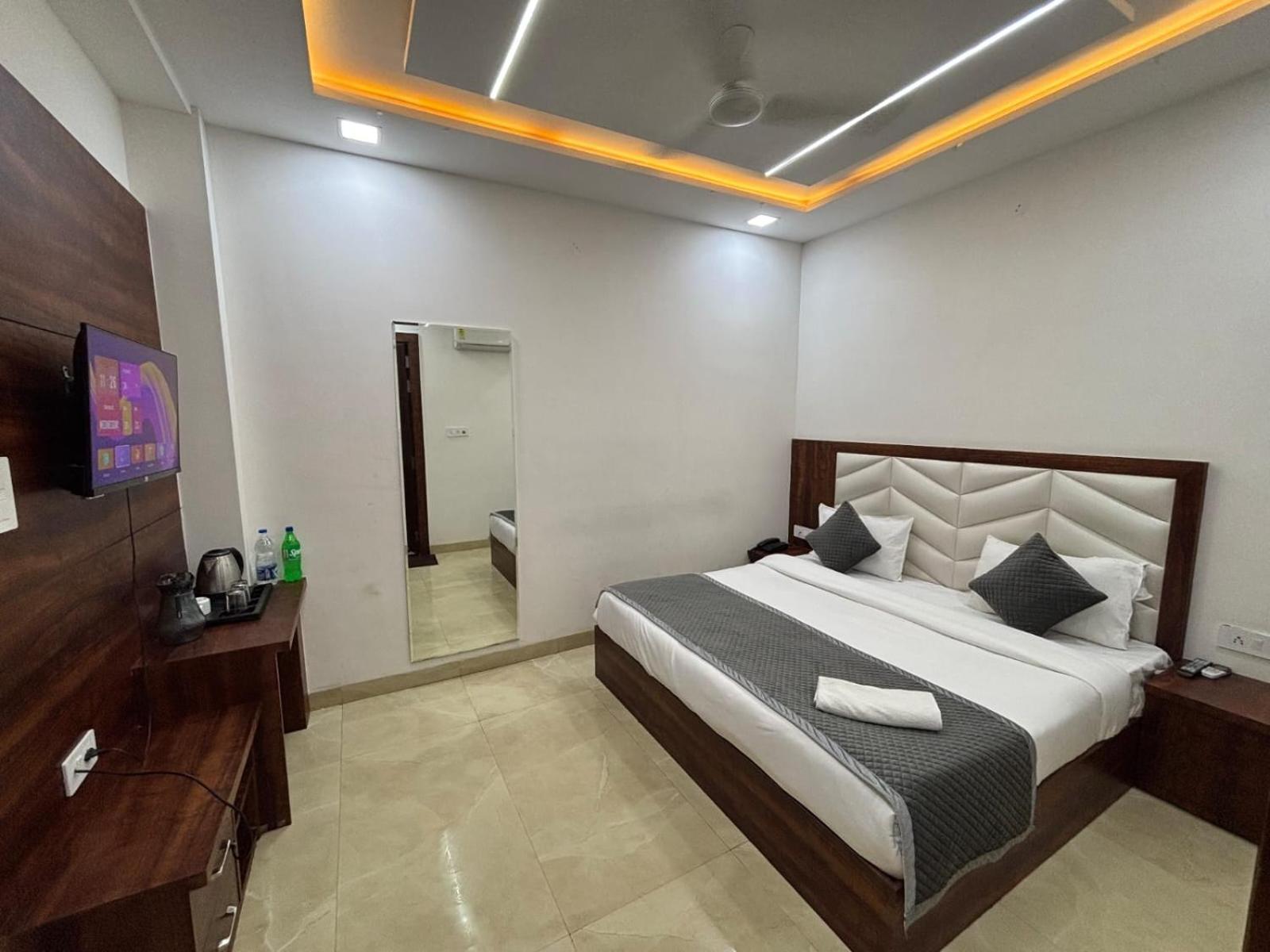 Hotel Ganga Palace - Agra Agra  Eksteriør bilde