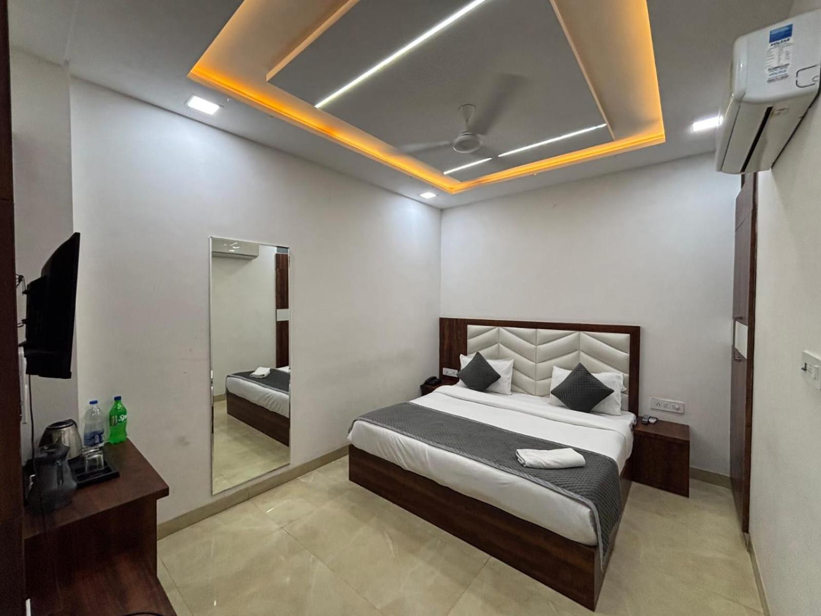 Hotel Ganga Palace - Agra Agra  Eksteriør bilde