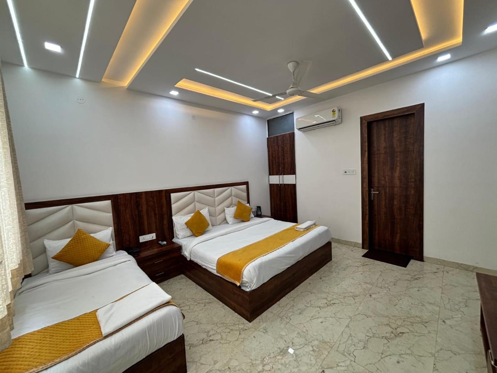 Hotel Ganga Palace - Agra Agra  Eksteriør bilde
