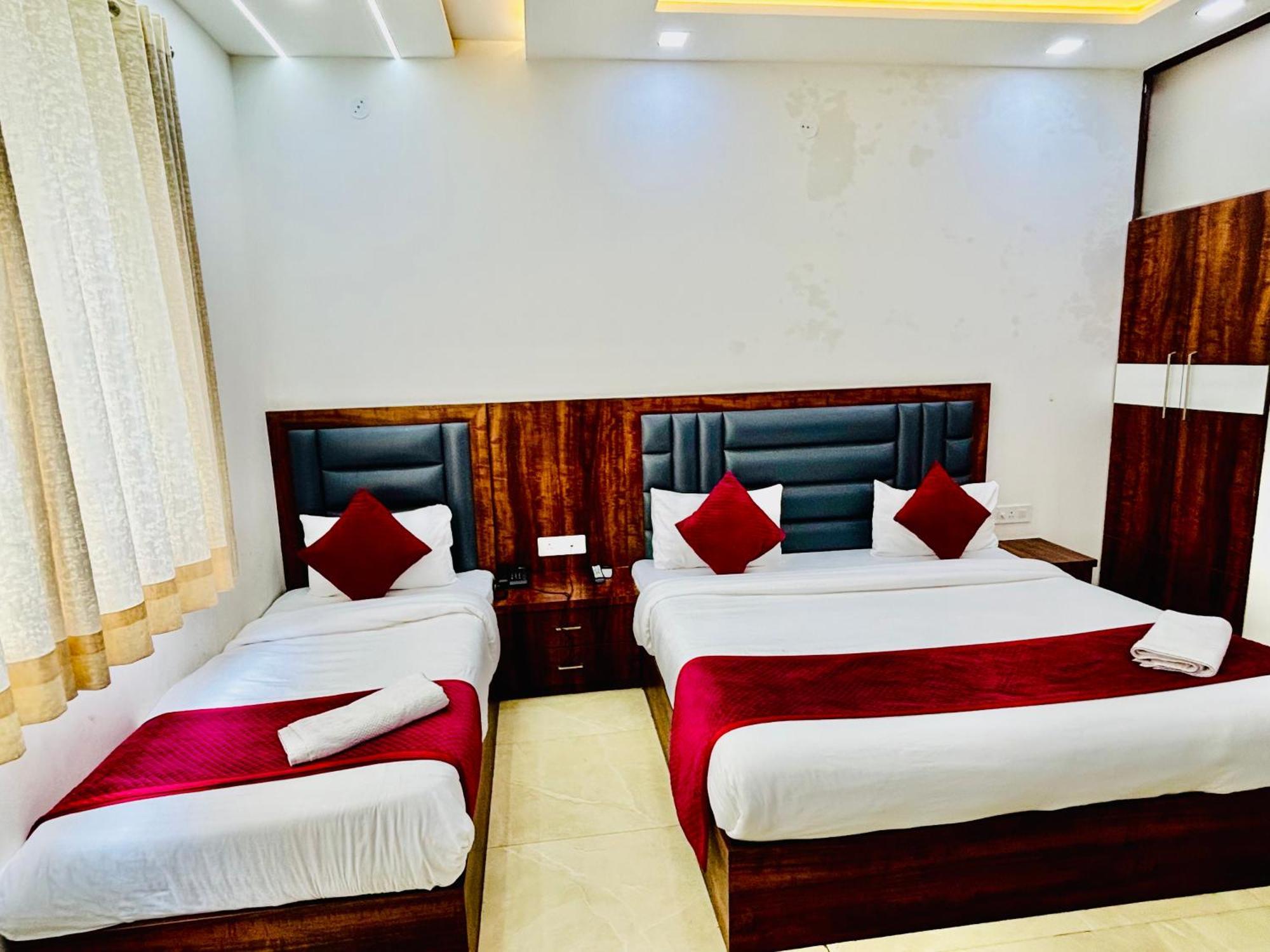Hotel Ganga Palace - Agra Agra  Eksteriør bilde
