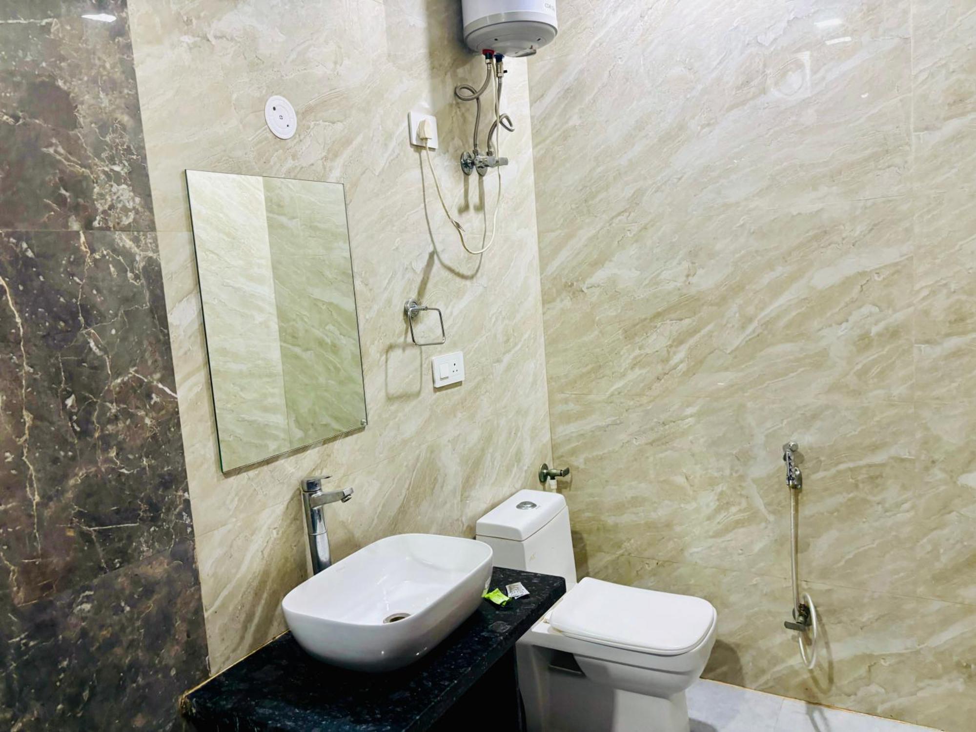 Hotel Ganga Palace - Agra Agra  Eksteriør bilde